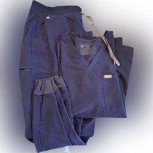 Navy Figs set for sale!! No issue, just don’t fit me anymore:))